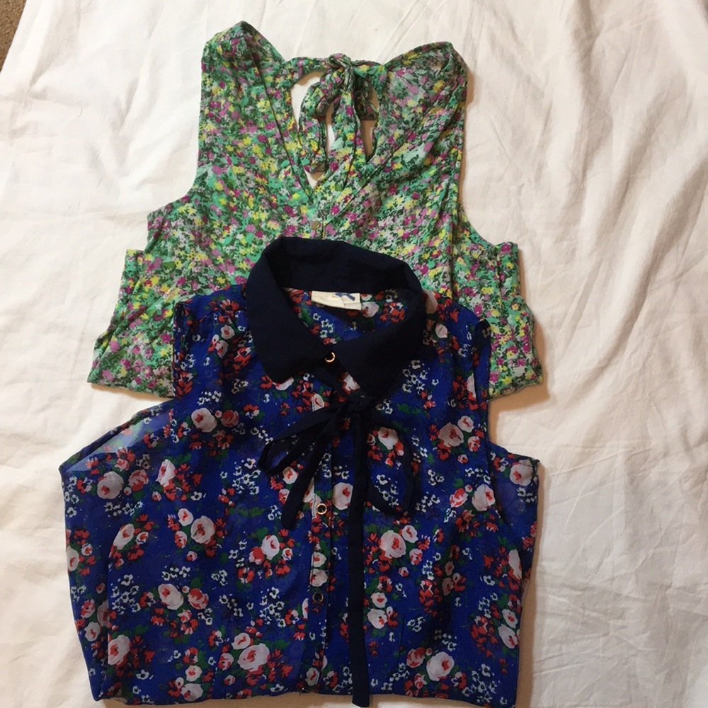 Bundle! 2 Tommy girl spring tops